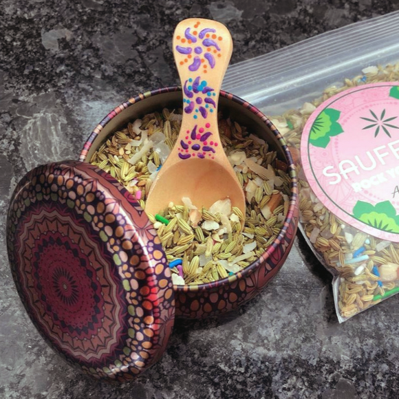 Countertop Tin with Spoon and Bag